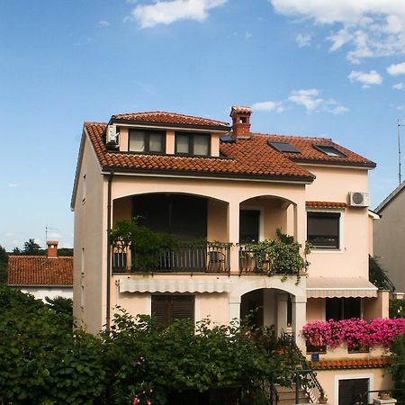Apartment Ljubica Vrsar Buitenkant foto