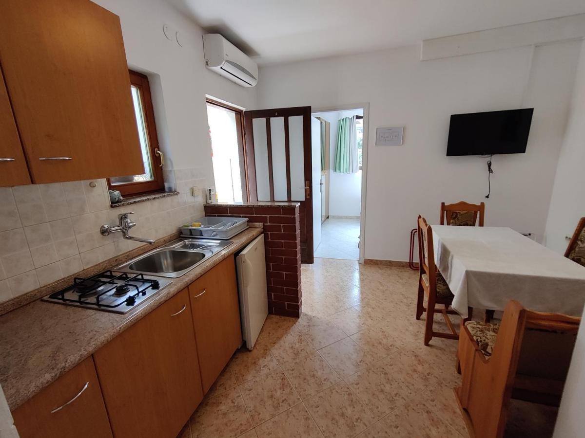 Apartment Ljubica Vrsar Buitenkant foto