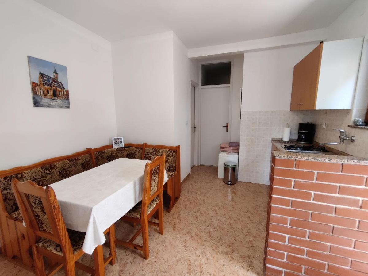 Apartment Ljubica Vrsar Buitenkant foto