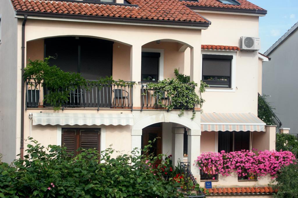 Apartment Ljubica Vrsar Buitenkant foto