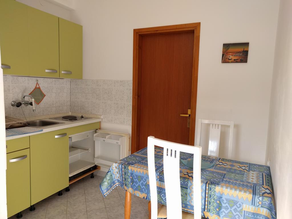 Apartment Ljubica Vrsar Buitenkant foto